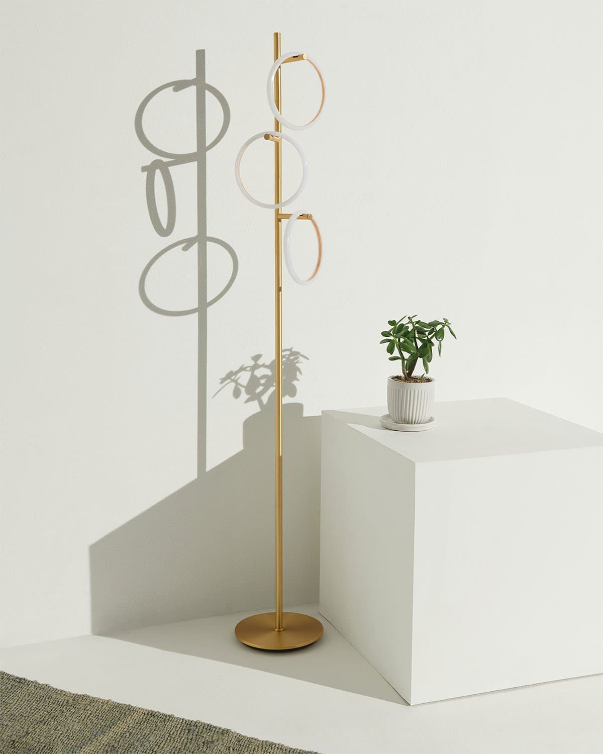 Saturn Floor Lamp