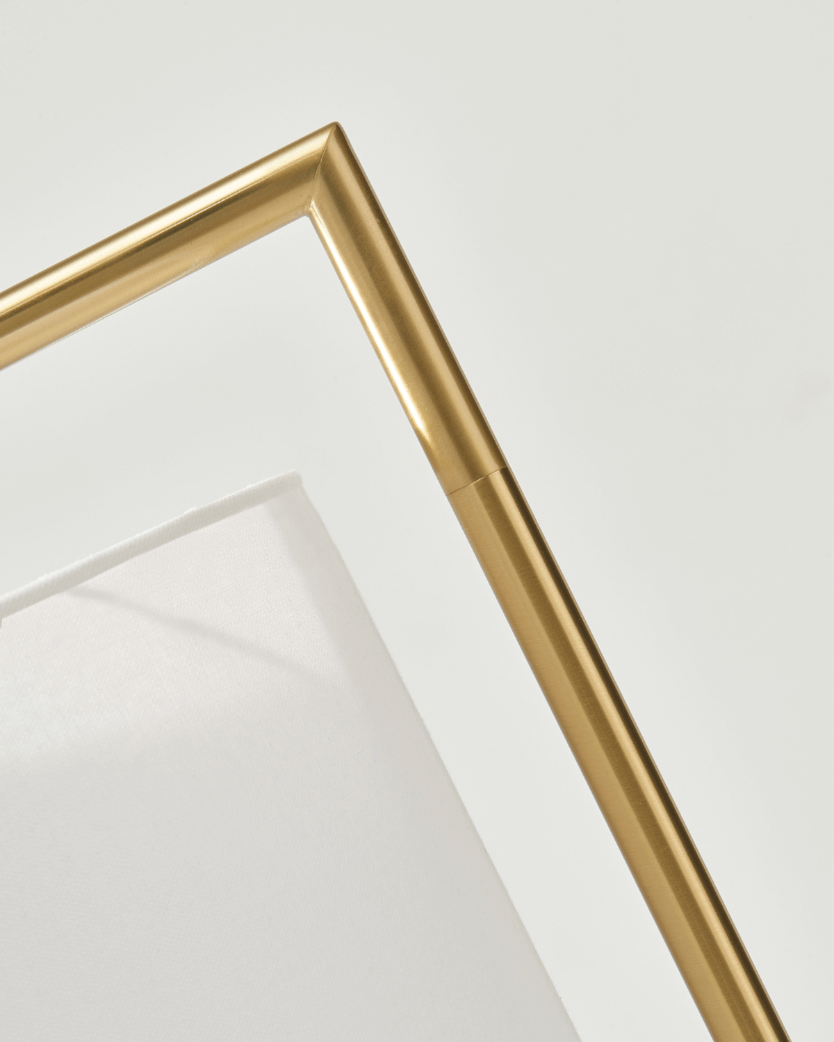 Montage Modern Floor Lamp