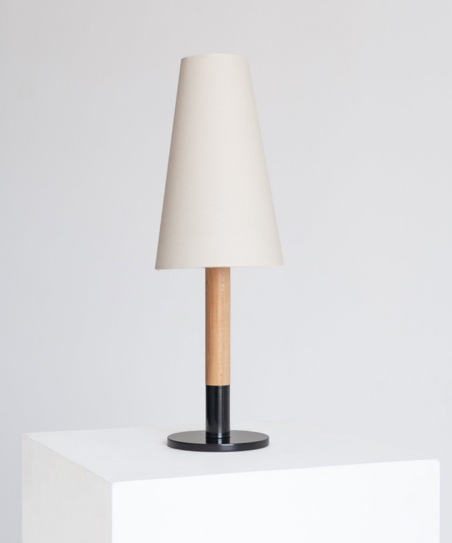 Arthur Table Lamp